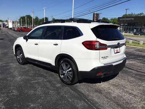 Crystal White Pearl 2019 Subaru Ascent Touring 7-Passenger