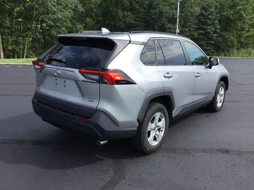 Silver Sky Metallic 2021 Toyota RAV4 XLE