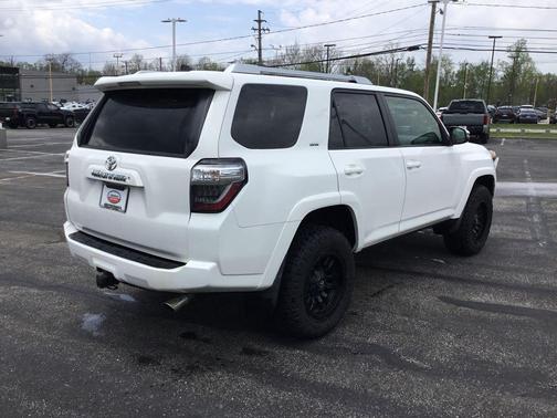 Super White 2016 Toyota 4Runner SR5 Premium