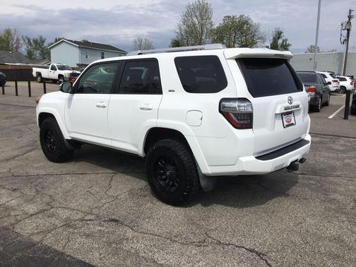 Super White 2016 Toyota 4Runner SR5 Premium