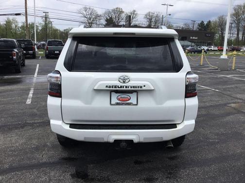 Super White 2016 Toyota 4Runner SR5 Premium