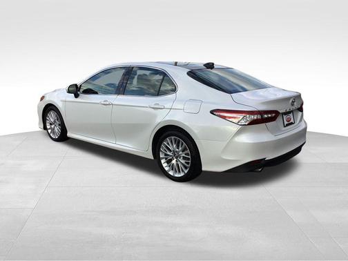 2018 Toyota Camry XLE