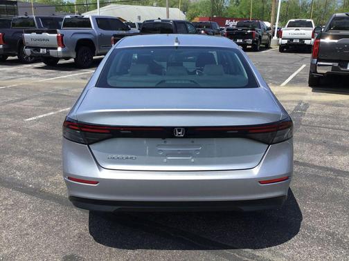 Crystal Black Pearl 2024 Honda Accord EX