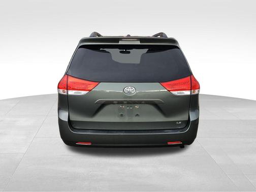 2013 Toyota Sienna LE