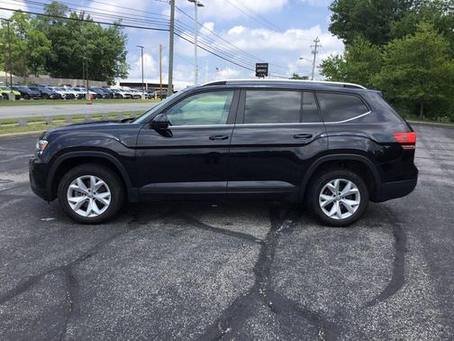 Deep Black 2019 Volkswagen Atlas 3.6L SE