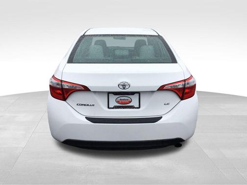 Super White 2016 Toyota Corolla LE