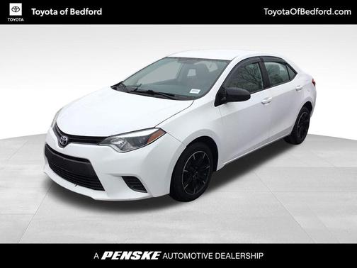 Super White 2016 Toyota Corolla LE