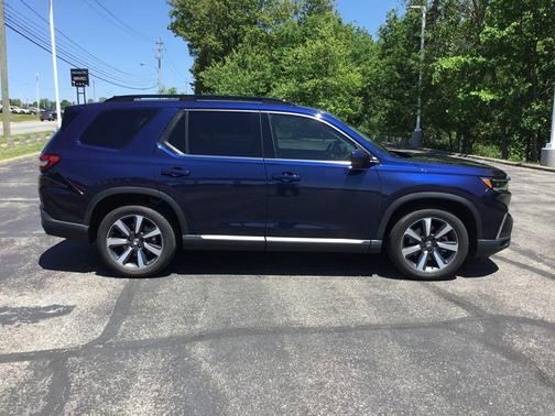 Obsidian Blue 2025 Honda Pilot Touring 8-Passenger