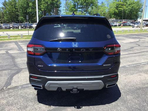 Obsidian Blue 2025 Honda Pilot Touring 8-Passenger