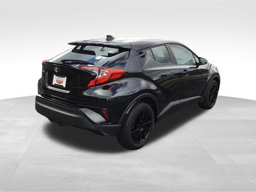 2020 Toyota C-HR LE