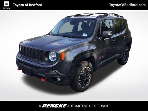 Granite Crystal Metallic Clearcoat 2016 Jeep Renegade Trailhawk
