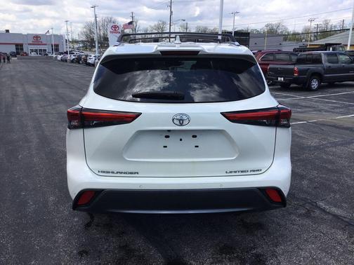 Blizzard Pearl 2021 Toyota Highlander Limited