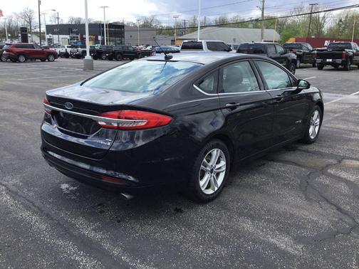 SHADOW BLACK 2018 Ford Fusion Hybrid SE