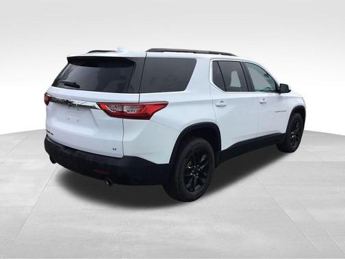Summit White 2019 Chevrolet Traverse LT Cloth