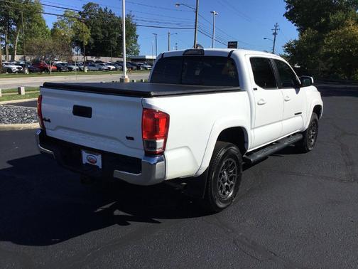 Super White 2017 Toyota Tacoma SR5