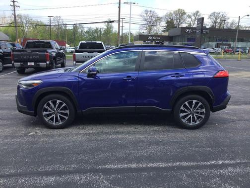 Blue Crush Metallic 2024 Toyota Corolla Cross XLE