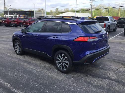 Blue Crush Metallic 2024 Toyota Corolla Cross XLE