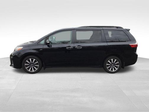 2018 Toyota Sienna Limited Premium