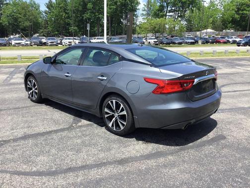 Gun Metallic 2017 Nissan Maxima 3.5 S
