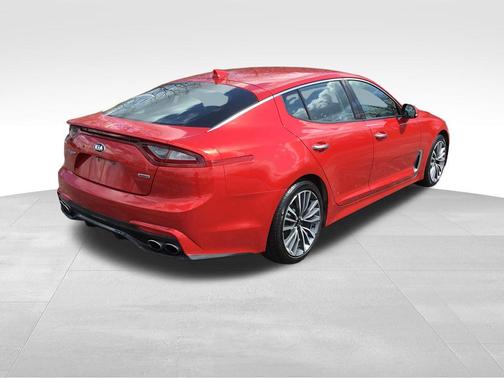 HiChroma Red 2019 Kia Stinger Base