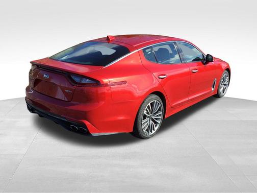 HiChroma Red 2019 Kia Stinger Base