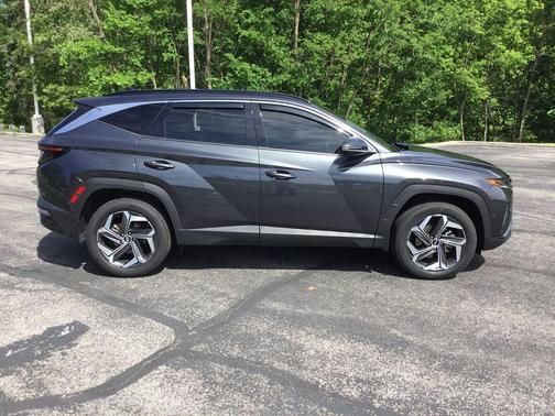 Dark Gray Metallic 2024 Hyundai TUCSON Limited
