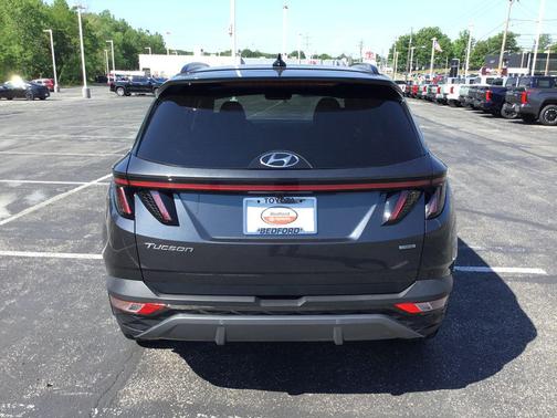 Dark Gray Metallic 2024 Hyundai TUCSON Limited