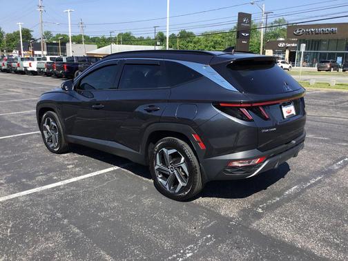 Dark Gray Metallic 2024 Hyundai TUCSON Limited