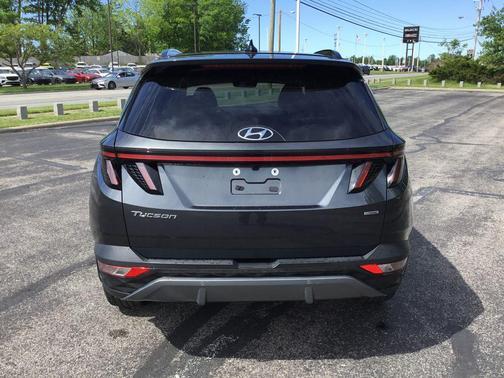 Dark Gray Metallic 2024 Hyundai TUCSON Limited