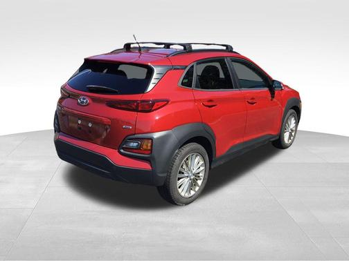 2021 Hyundai KONA SEL