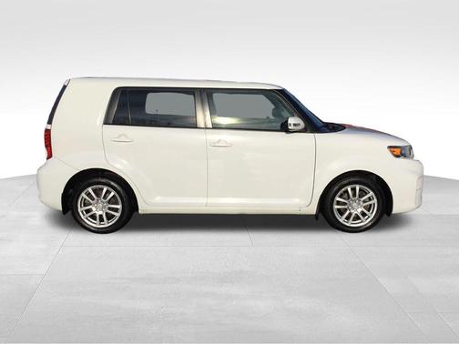 2012 Scion xB Release Series 9.0