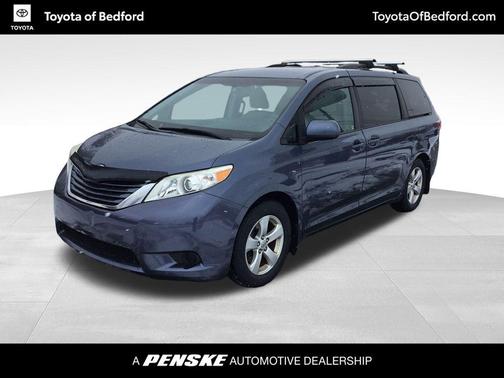 2016 Toyota Sienna LE