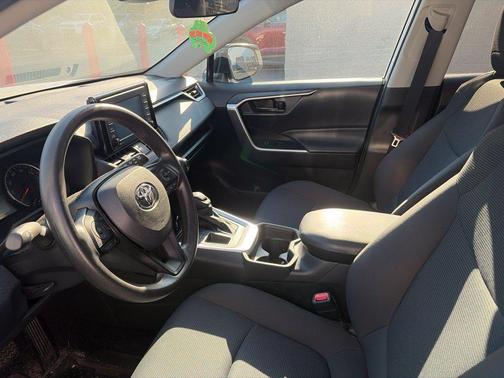 Super White 2020 Toyota RAV4 LE