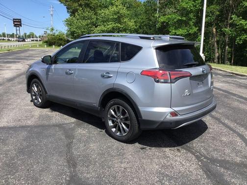Silver Sky Metallic 2018 Toyota RAV4 Hybrid Limited