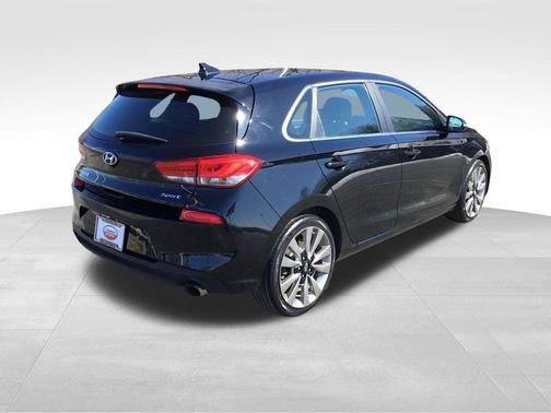 2018 Hyundai Elantra GT Sport