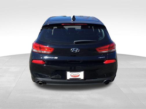 2018 Hyundai Elantra GT Sport