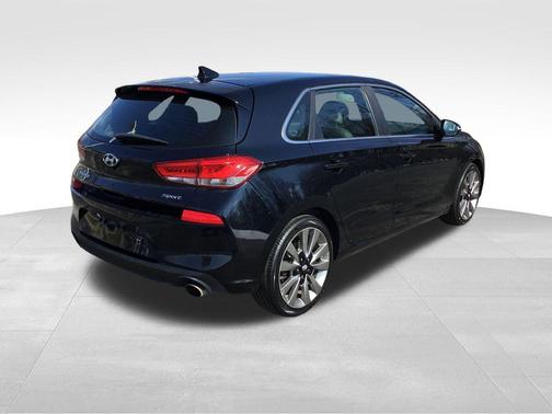 2018 Hyundai Elantra GT Sport