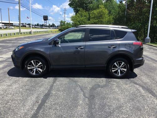 Magnetic Gray Metallic 2018 Toyota RAV4 XLE