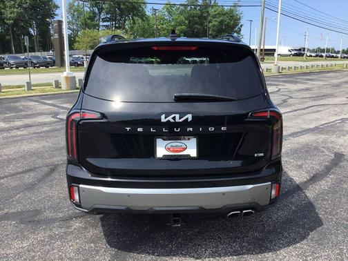 Ebony Black 2023 Kia Telluride SX X-Pro