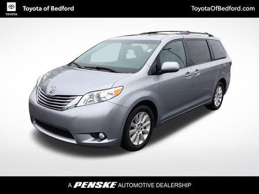Silver Sky Metallic 2016 Toyota Sienna XLE