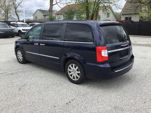 True Blue Pearlcoat 2016 Chrysler Town & Country Touring
