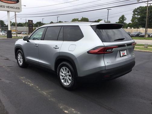 Celestial Silver Metallic 2026 Toyota Grand Highlander Hybrid XLE