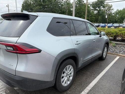 Celestial Silver Metallic 2026 Toyota Grand Highlander Hybrid XLE