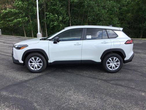 Wind Chill Pearl 2026 Toyota Corolla Cross L