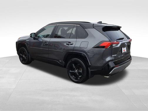 2020 Toyota RAV4 Hybrid SE