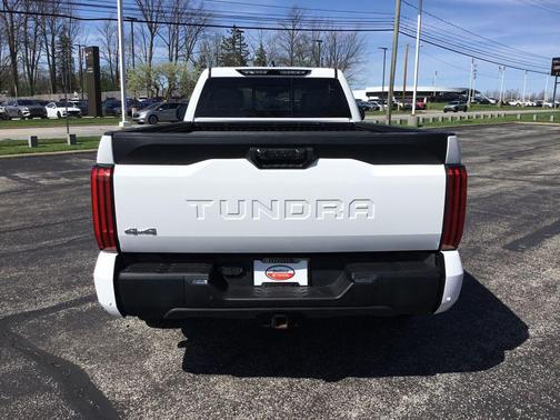 Ice Cap 2024 Toyota Tundra SR5