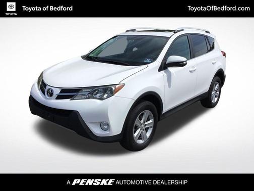 Super White 2013 Toyota RAV4 XLE
