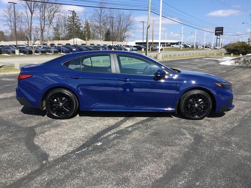 Reservoir Blue 2026 Toyota Camry SE