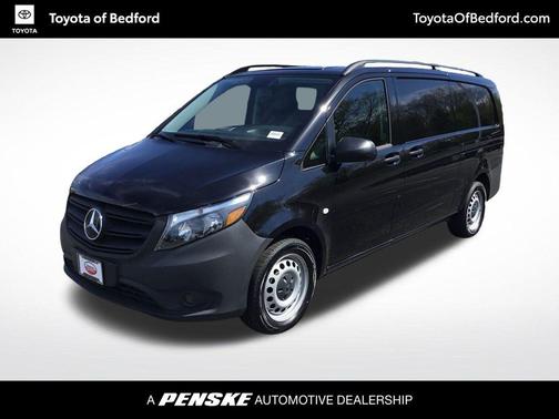 Obsidian Black Metallic 2022 Mercedes-Benz Metris Base