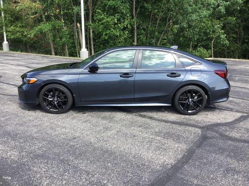 Gray Metallic 2025 Honda Civic Sport